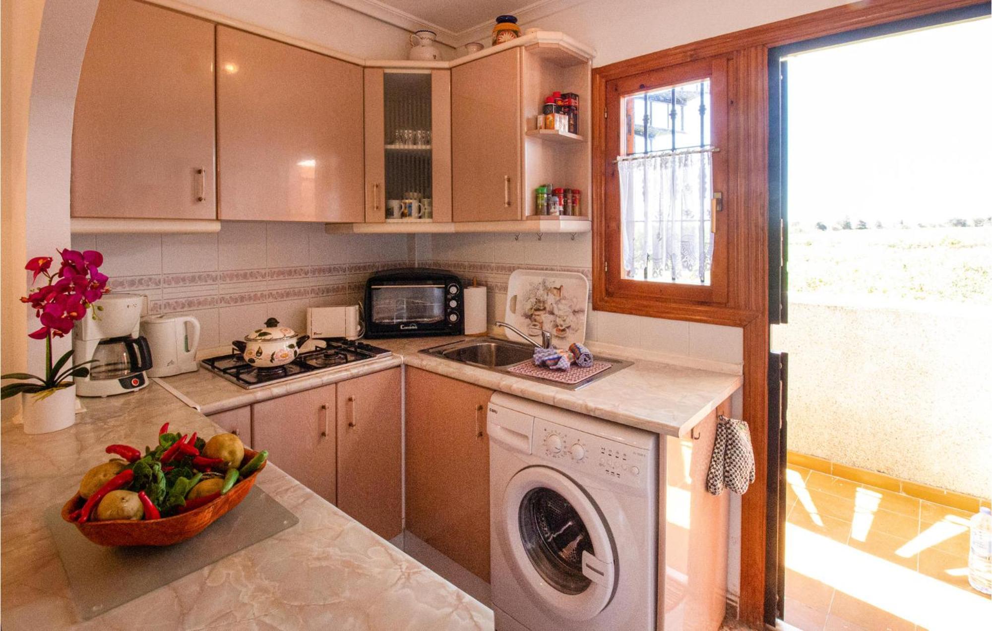 Cozy Apartment In Guardamar Del Segura Exterior photo